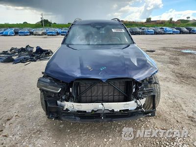 Piąte zdjęcie samochodu w środku: 2025 BMW X7 M60I VIN:5UX33EM06S9Z43440 - miniatura