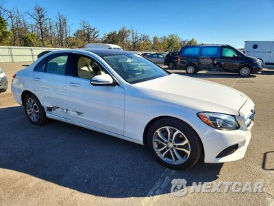 Czwarte zdjęcie samochodu z boku: 2017 MERCEDES-BENZ C 300 4MATIC VIN:55SWF4KB7HU182970 - miniatura