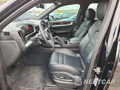 Zdjęcie 7 z 13 samochodu: 2024 PORSCHE CAYENNE VIN:WP1AA2AY0RDA12350 - miniatura