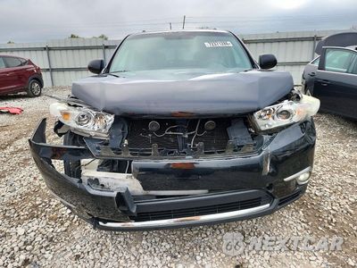 Piąte zdjęcie samochodu w środku: 2013 TOYOTA HIGHLANDER SE VIN:5TDZK3EH0DS133264 - miniatura