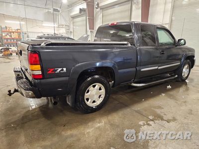Trzecie zdjęcie samochodu z tyłu: 2005 GMC NEW SIERRA K1500 VIN:2GTEK19B551352089 - miniatura