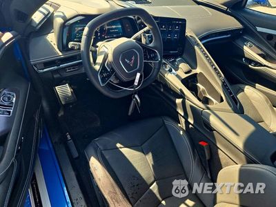 Zdjęcie 8 z 12 samochodu: 2025 CHEVROLET CORVETTE STINGRAY 3LT VIN:1G1YC2D46S5106048 - miniatura