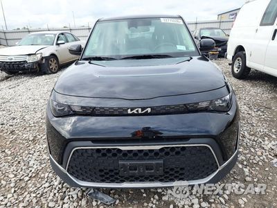 Piąte zdjęcie samochodu w środku: 2023 KIA SOUL LX VIN:KNDJ23AUXP7839236 - miniatura