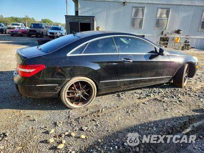 Trzecie zdjęcie samochodu z tyłu: 2013 MERCEDES-BENZ E 350 4MATIC VIN:WDDKJ8JB8DF209628 - miniatura