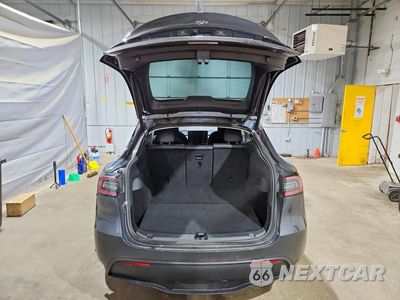 Zdjęcie 6 z 13 samochodu: 2020 TESLA MODEL Y VIN:5YJYGDEE5LF010961 - miniatura