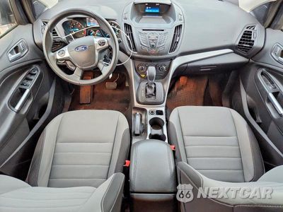 Zdjęcie 8 z 13 samochodu: 2016 FORD ESCAPE SE VIN:1FMCU9GX5GUC84880 - miniatura