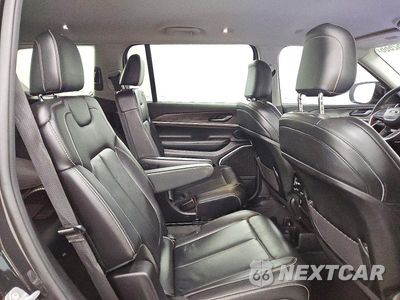 Zdjęcie 10 z 13 samochodu: 2023 JEEP GRAND CHEROKEE L LIMITED VIN:1C4RJKBGXP8752293 - miniatura