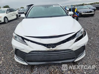 Piąte zdjęcie samochodu w środku: 2021 TOYOTA CAMRY XLE VIN:4T1F11BK0MU041461 - miniatura