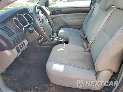 Zdjęcie 7 z 12 samochodu: 2012 TOYOTA TACOMA BASE VIN:5TFNX4CN4CX012311 - miniatura