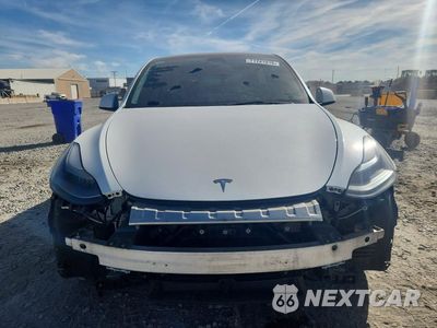 Piąte zdjęcie samochodu w środku: 2022 TESLA MODEL Y VIN:7SAYGDEF0NF397059 - miniatura