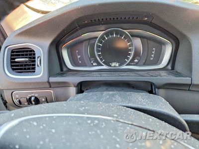 Zdjęcie 9 z 12 samochodu: 2016 VOLVO S60 PREMIER VIN:YV126MFK6G2408244 - miniatura