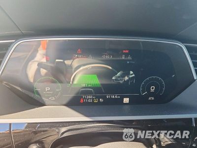 Zdjęcie 9 z 14 samochodu: 2019 AUDI E-TRON PRESTIGE VIN:WA1VABGE1KB009100 - miniatura