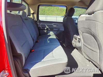 Zdjęcie 10 z 12 samochodu: 2019 RAM 1500 BIG HORN/LONE STAR VIN:1C6RREFT5KN635031 - miniatura