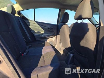 Zdjęcie 10 z 12 samochodu: 2012 NISSAN VERSA 1.6 S VIN:3N1CN7AP7CL856456 - miniatura