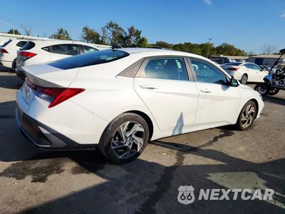 Trzecie zdjęcie samochodu z tyłu: 2024 HYUNDAI ELANTRA SEL VIN:KMHLS4DG3RU748961 - miniatura