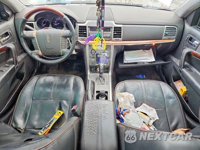 Zdjęcie 8 z 12 samochodu: 2012 LINCOLN MKZ VIN:3LNHL2GC3CR826038 - miniatura
