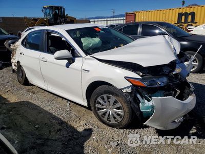 Czwarte zdjęcie samochodu z boku: 2020 TOYOTA CAMRY LE VIN:4T1C31AK8LU010794 - miniatura