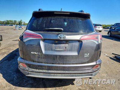 Zdjęcie 6 z 13 samochodu: 2017 TOYOTA RAV4 XLE VIN:JTMRFREV6HJ108353 - miniatura