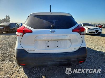 Zdjęcie 6 z 13 samochodu: 2018 NISSAN KICKS SV VIN:3N1CP5CU7JL542904 - miniatura