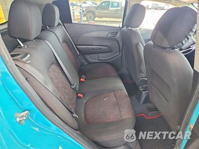 Zdjęcie 10 z 12 samochodu: 2020 CHEVROLET SONIC LT VIN:1G1JD6SB4L4108332 - miniatura
