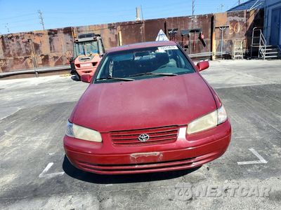 Piąte zdjęcie samochodu w środku: 1997 TOYOTA CAMRY LE V6 VIN:4T1BF22K8VU004150 - miniatura
