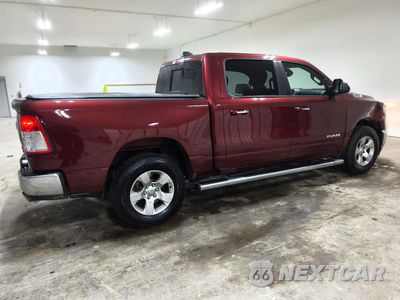 Trzecie zdjęcie samochodu z tyłu: 2019 RAM 1500 BIG HORN/LONE STAR VIN:1C6SRFFT7KN739849 - miniatura