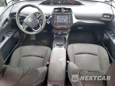 Zdjęcie 8 z 12 samochodu: 2021 TOYOTA PRIUS LE VIN:JTDKAMFU5M3151668 - miniatura