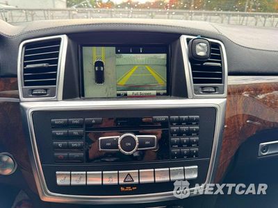 Zdjęcie 9 z 15 samochodu: 2015 MERCEDES-BENZ GL 550 4MATIC VIN:4JGDF7DE4FA511188 - miniatura