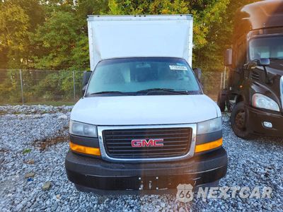 Piąte zdjęcie samochodu w środku: 2018 GMC SAVANA CUT VIN:1GD07RFP8J1223642 - miniatura