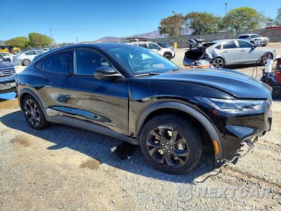 Czwarte zdjęcie samochodu z boku: 2024 FORD MUSTANG MACH-E SELECT VIN:3FMTK1R44RMA37707 - miniatura