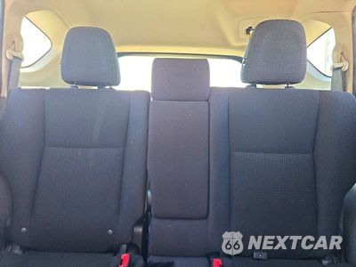 Zdjęcie 10 z 13 samochodu: 2015 TOYOTA RAV4 XLE VIN:JTMRFREV4FD159605 - miniatura