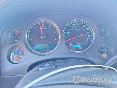 Zdjęcie 9 z 13 samochodu: 2010 CHEVROLET SUBURBAN K1500 LS VIN:1GNUKHE33AR215311 - miniatura