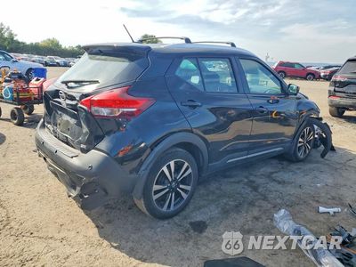 Trzecie zdjęcie samochodu z tyłu: 2020 NISSAN KICKS SR VIN:3N1CP5DV7LL506379 - miniatura