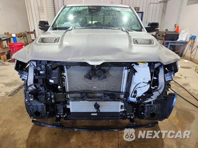 Piąte zdjęcie samochodu w środku: 2025 RAM 1500 LARAMIE VIN:1C6SRFJP3SN656994 - miniatura