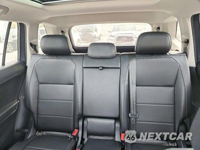 Zdjęcie 10 z 13 samochodu: 2018 VOLKSWAGEN TIGUAN SE VIN:3VV3B7AX1JM073339 - miniatura