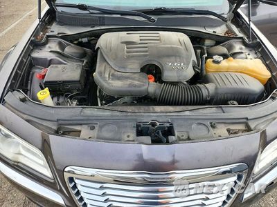 Zdjęcie 11 z 12 samochodu: 2014 CHRYSLER 300 VIN:2C3CCAAG6EH253983 - miniatura