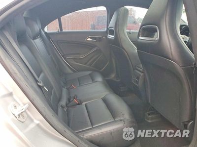 Zdjęcie 10 z 12 samochodu: 2014 MERCEDES-BENZ CLA 250 VIN:WDDSJ4EB7EN050028 - miniatura