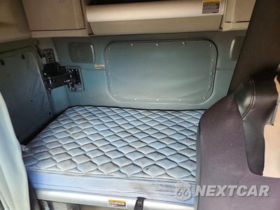 Zdjęcie 10 z 14 samochodu: 2015 KENWORTH T880 SEMI TRUCK VIN:1XKZD49X5FJ467151 - miniatura