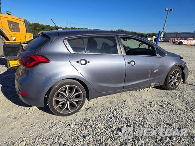 Trzecie zdjęcie samochodu z tyłu: 2017 KIA FORTE5 SX VIN:3KPFN5A31HE127067 - miniatura
