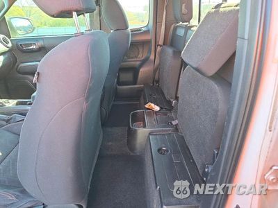 Zdjęcie 10 z 12 samochodu: 2016 TOYOTA TACOMA TRD SPORT VIN:5TFRZ5CN3GX001971 - miniatura