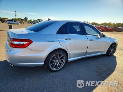 Trzecie zdjęcie samochodu z tyłu: 2011 MERCEDES-BENZ E 350 4MATIC VIN:WDDHF8HB9BA292773 - miniatura