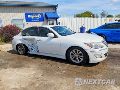 Czwarte zdjęcie samochodu z boku: 2013 HYUNDAI GENESIS 3.8L VIN:KMHGC4DD7DU212723 - miniatura
