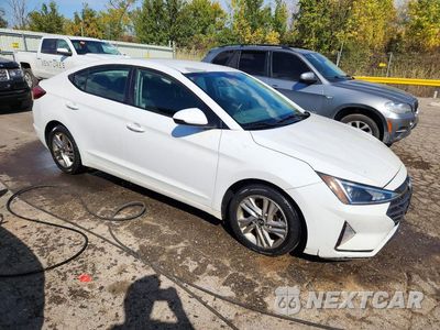 Czwarte zdjęcie samochodu z boku: 2019 HYUNDAI ELANTRA SEL VIN:5NPD84LF3KH407351 - miniatura