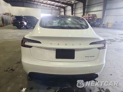 Zdjęcie 6 z 12 samochodu: 2024 TESLA MODEL 3 VIN:5YJ3E1EB2RF811800 - miniatura