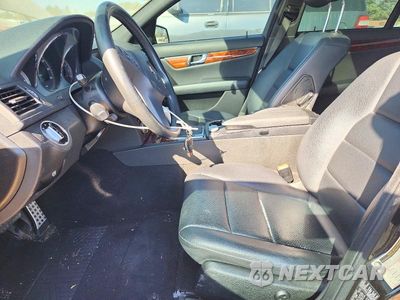 Zdjęcie 7 z 12 samochodu: 2011 MERCEDES-BENZ C 300 4MATIC VIN:WDDGF8BB5BR151849 - miniatura