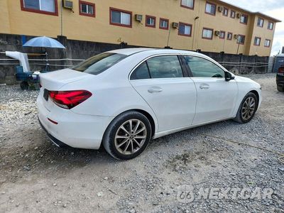 Trzecie zdjęcie samochodu z tyłu: 2019 MERCEDES-BENZ A 220 VIN:WDD3G4EBXKW001477 - miniatura