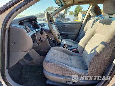Zdjęcie 7 z 12 samochodu: 2000 TOYOTA CAMRY LE V6 VIN:JT2BF22K8Y0240807 - miniatura