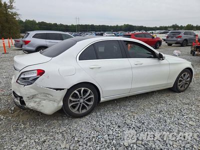 Trzecie zdjęcie samochodu z tyłu: 2016 MERCEDES-BENZ C 300 VIN:55SWF4JB1GU153240 - miniatura