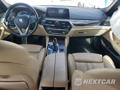 Zdjęcie 8 z 12 samochodu: 2019 BMW 530 I VIN:WBAJA5C56KWW18815 - miniatura