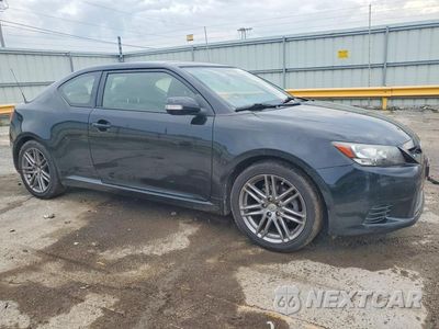 Czwarte zdjęcie samochodu z boku: 2013 SCION TC BASE VIN:JTKJF5C77D3061867 - miniatura